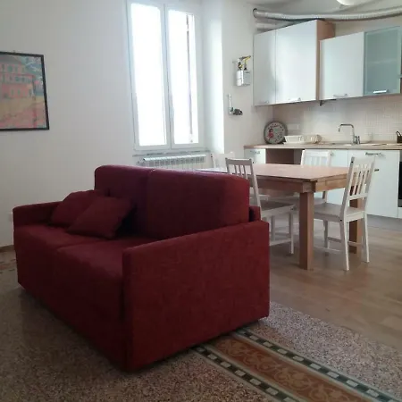 Come A Casa Апартаменты Специя